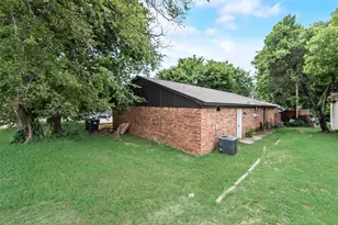 1000 S Mary St, Arlington, TX 76010 - Photo 21