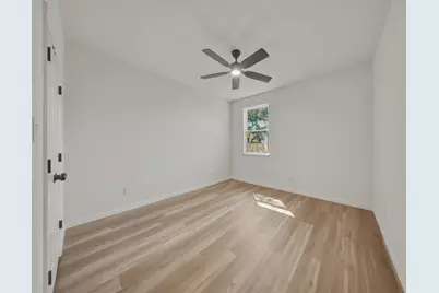 5559 Mercedes Circle, Granbury, TX 76048 - Photo 17