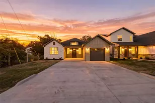 5559 Mercedes Cir, Granbury, TX 76048 - Photo 1