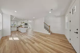 5557 Mercedes Cir, Granbury, TX 76048 - Photo 5