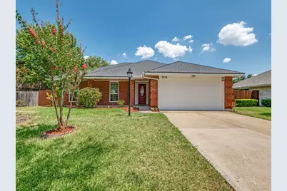3716 Royal Valley Road, Grand Prairie, TX 75052 - Photo 1