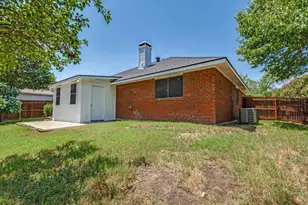 3716 Royal Valley Rd, Grand Prairie, TX 75052 - Photo 25