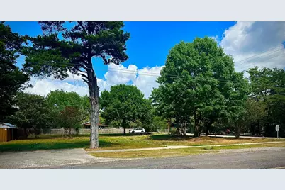 326 E Grand Street, Whitewright, TX 75491 - Photo 1