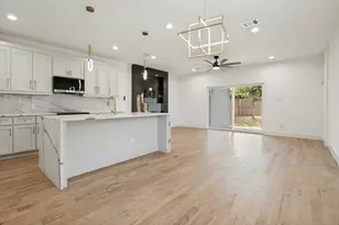 3728 Mt Ranier St, Dallas, TX 75211 - Photo 3