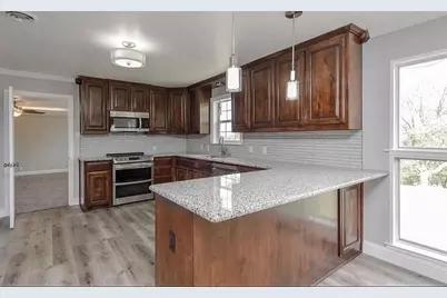 270 Butcher Point, Gainesville, TX 76240 - Photo 5
