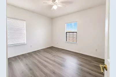 703 Perry Avenue, Waxahachie, TX 75165 - Photo 7