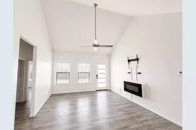 703 Perry Avenue, Waxahachie, TX 75165 - Photo 3