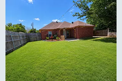 703 Perry Avenue, Waxahachie, TX 75165 - Photo 9