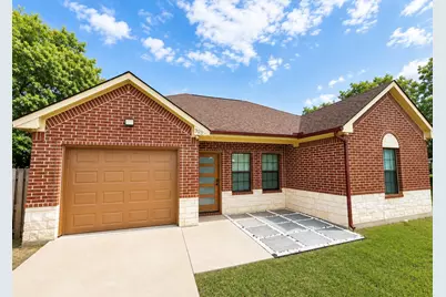 703 Perry Avenue, Waxahachie, TX 75165 - Photo 1