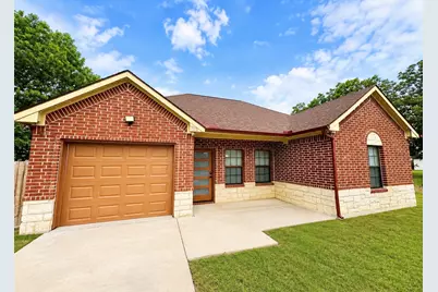 703 Perry Avenue, Waxahachie, TX 75165 - Photo 1