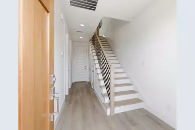 2925 Spruce Valley Lane #301, Dallas, TX 75233 - Photo 5