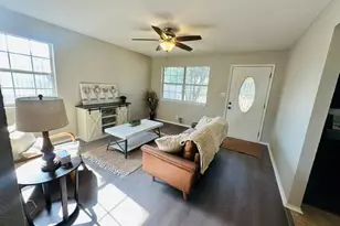 217 E Hull St, Denison, TX 75021 - Photo 5
