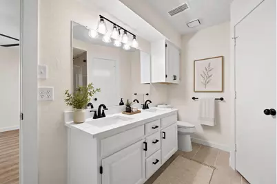 2006 Toulon Lane, Carrollton, TX 75007 - Photo 17