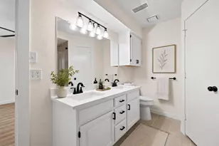 2006 Toulon Ln, Carrollton, TX 75007 - Photo 17