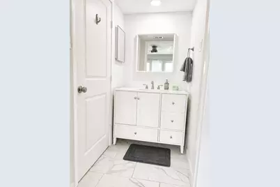 4020 Holland Avenue #213, Dallas, TX 75219 - Photo 19