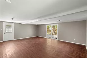 412 E Ross St, Waxahachie, TX 75165 - Photo 17