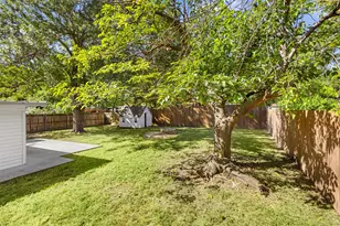 412 E Ross St, Waxahachie, TX 75165 - Photo 5