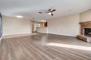 2118 Augusta St, Lancaster, TX 75146 - Photo 11