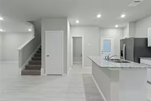 3101 Strawberry Farm Ln, Fort Worth, TX 76140 - Photo 7