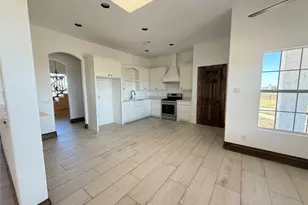 1015 Curry Rd, Waxahachie, TX 75167 - Photo 7