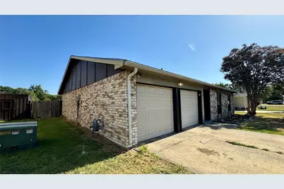 1211 Brush Creek Drive, Richardson, TX 75081 - Photo 3