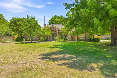 308 Tanglewood Trail, Stephenville, TX 76401 - Photo 3