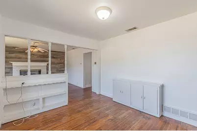 1002 W Sanford Street, Arlington, TX 76012 - Photo 9