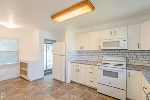 1002 W Sanford St, Arlington, TX 76012 - Photo 13