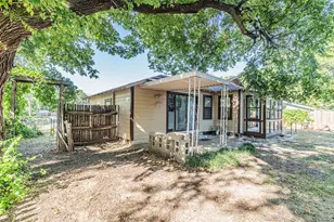 1002 W Sanford St, Arlington, TX 76012 - Photo 31