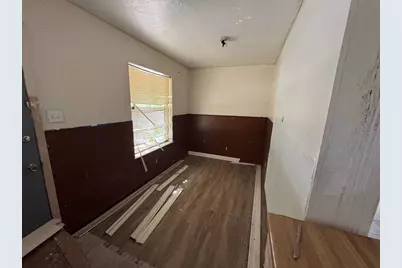 913 N 7th Street, Sanger, TX 76266 - Photo 3