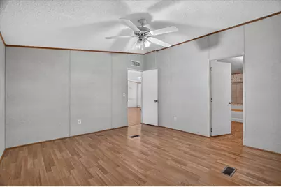 125 Enchanted Oaks Court, Hudson Oaks, TX 76087 - Photo 15