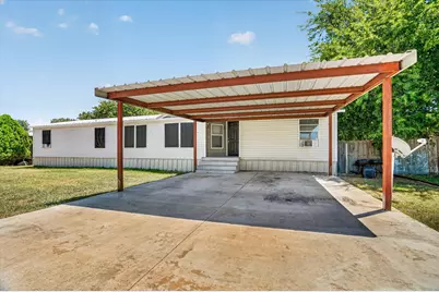 125 Enchanted Oaks Court, Hudson Oaks, TX 76087 - Photo 3