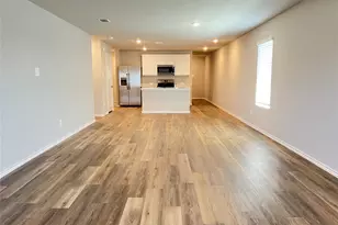 5557 Rollins Dr, Krum, TX 76249 - Photo 7