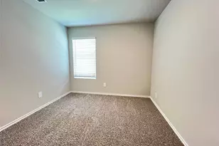5557 Rollins Dr, Krum, TX 76249 - Photo 17