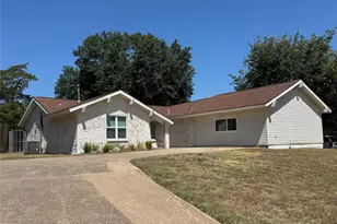 3549 Rio Grande Cir, Dallas, TX 75233 - Photo 1