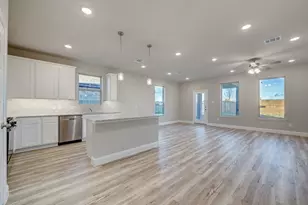 10933 Cacao Dr, Fort Worth, TX 76108 - Photo 5