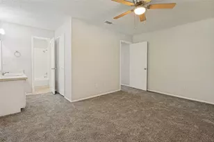 203 Trinidad Dr, Grand Prairie, TX 75052 - Photo 15
