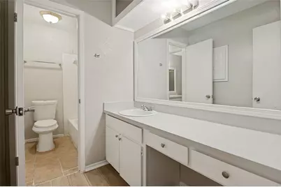 203 Trinidad Drive, Grand Prairie, TX 75052 - Photo 17