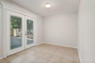 203 Trinidad Dr, Grand Prairie, TX 75052 - Photo 11