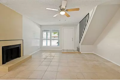 203 Trinidad Drive, Grand Prairie, TX 75052 - Photo 5
