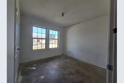 4204 Sapphire Lane, Granbury, TX 76049 - Photo 13