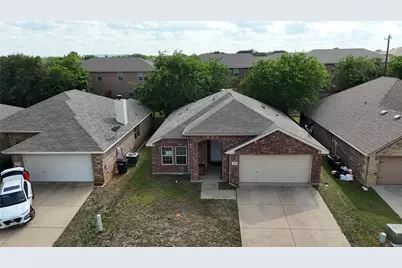 4204 Sapphire Lane, Granbury, TX 76049 - Photo 7