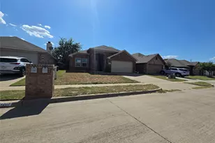 4204 Sapphire Ln, Granbury, TX 76049 - Photo 9