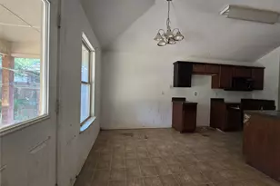 4204 Sapphire Ln, Granbury, TX 76049 - Photo 17