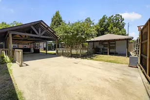 1912 Oldgate Ln, Garland, TX 75042 - Photo 5
