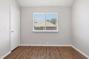 636 Brooks St, Crowley, TX 76036 - Photo 17