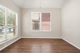 636 Brooks St, Crowley, TX 76036 - Photo 15