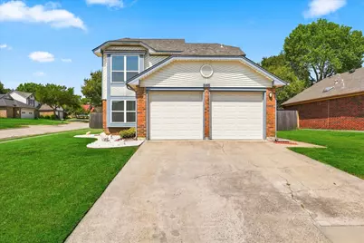 956 Sylvan Creek Drive, Lewisville, TX 75067 - Photo 1