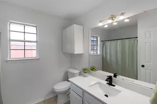 710 Austin Dr, DeSoto, TX 75115 - Photo 17