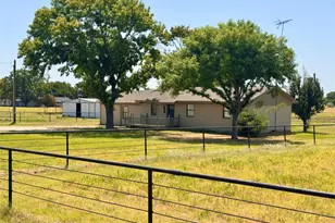 207 County Rd 3214, Bridgeport, TX 76426 - Photo 1